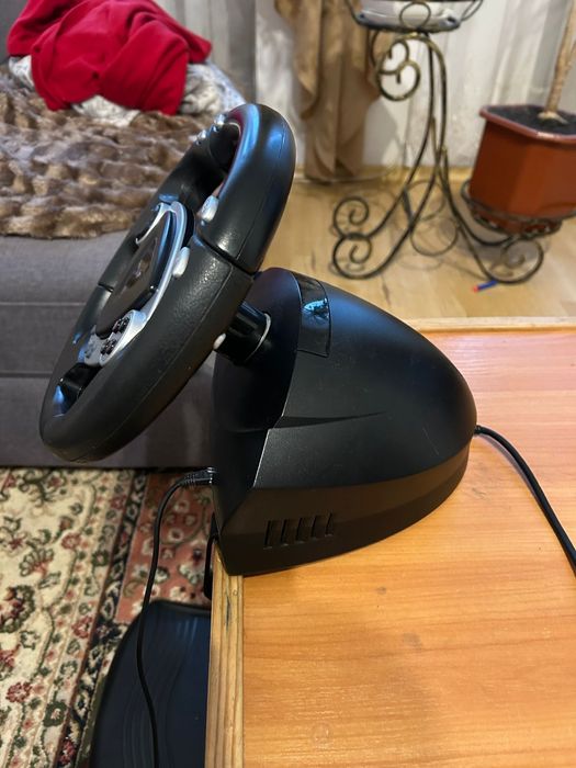 Ігровий руль Genius