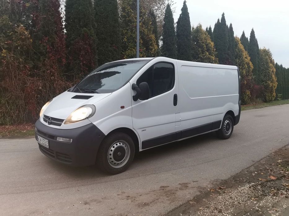 Opel Vivaro  Supr Stan techniczny 1,9 Diesel 3osobowy Klima