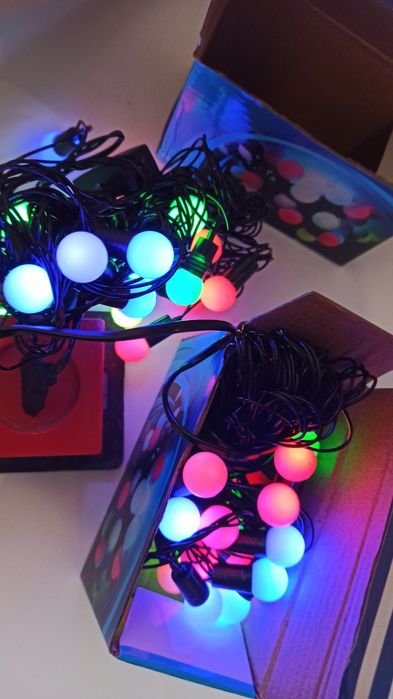 Новорічні прикраси, герлянди