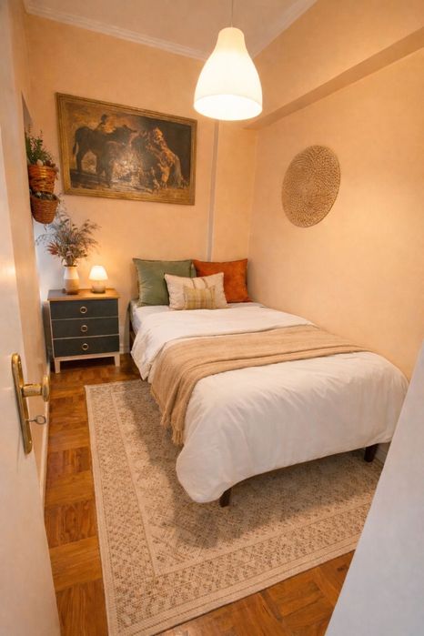 Quarto Olivais - anuncio atualizado