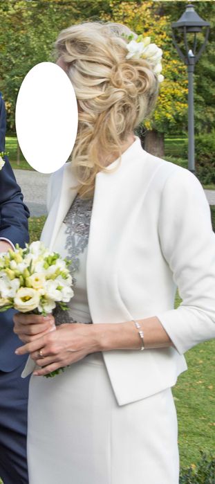 sukienka ślubna z bolerkiem