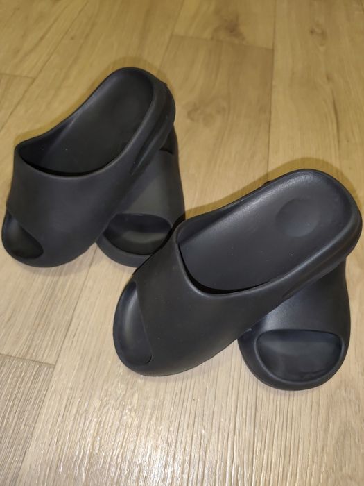 Продам дитячі шльопанці 30-31 розмір в ідеальному стані
