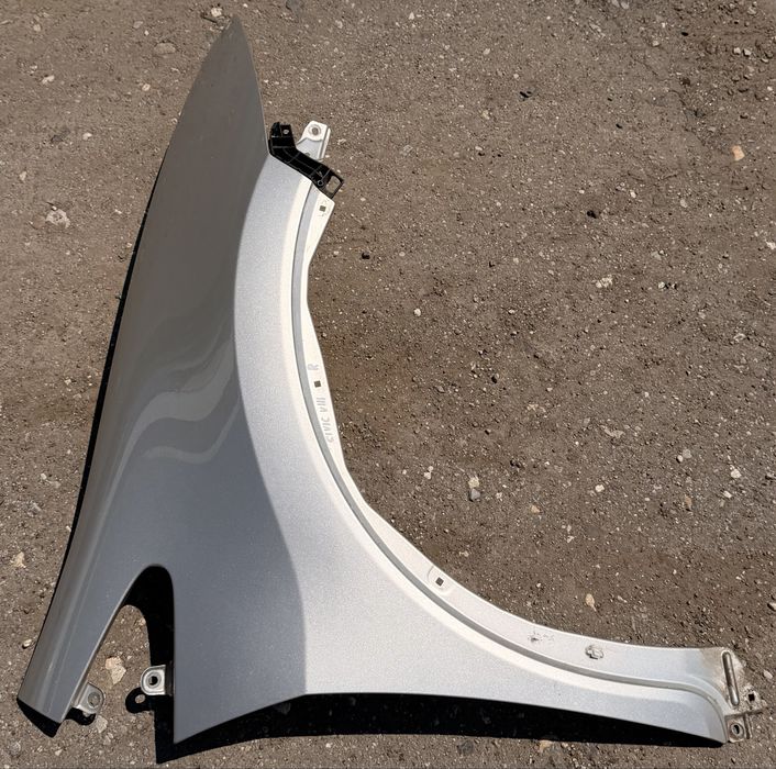 Крило переднє праве Honda Civic 8