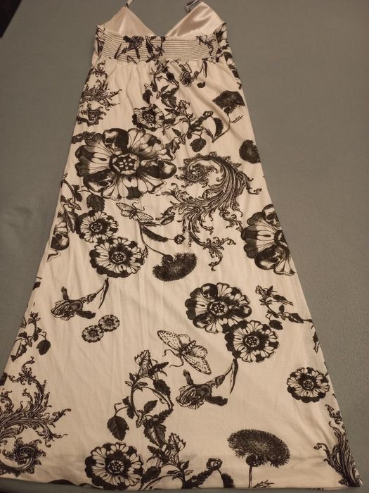 Vestido comprido em malha fina e forrado