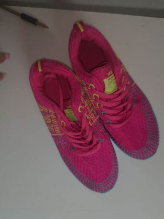 Adidasy dziewczęce
