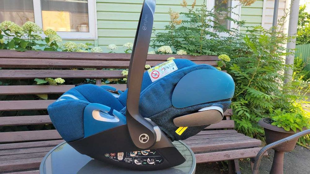 Дитяче Автокрісло Cybex Cloud Z i-Size Група 0+