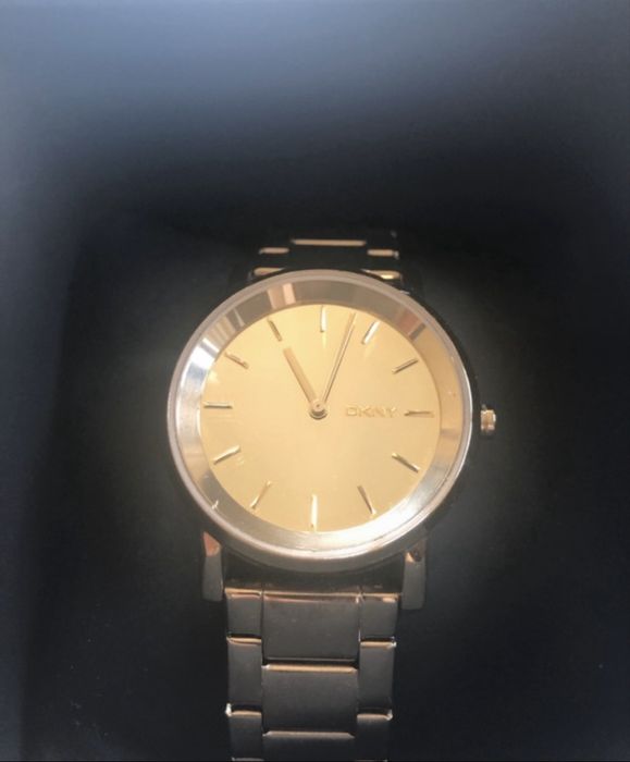 Zegarek DKNY Donna Karan złoty lustrzana tarcza
