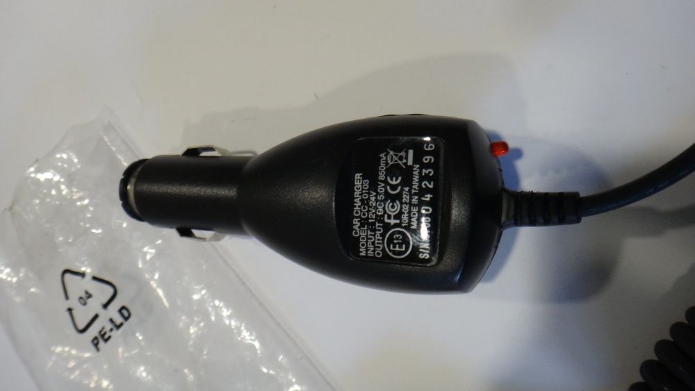 carregador telemovel ( isqueiro carro ) com entrada Mini USB