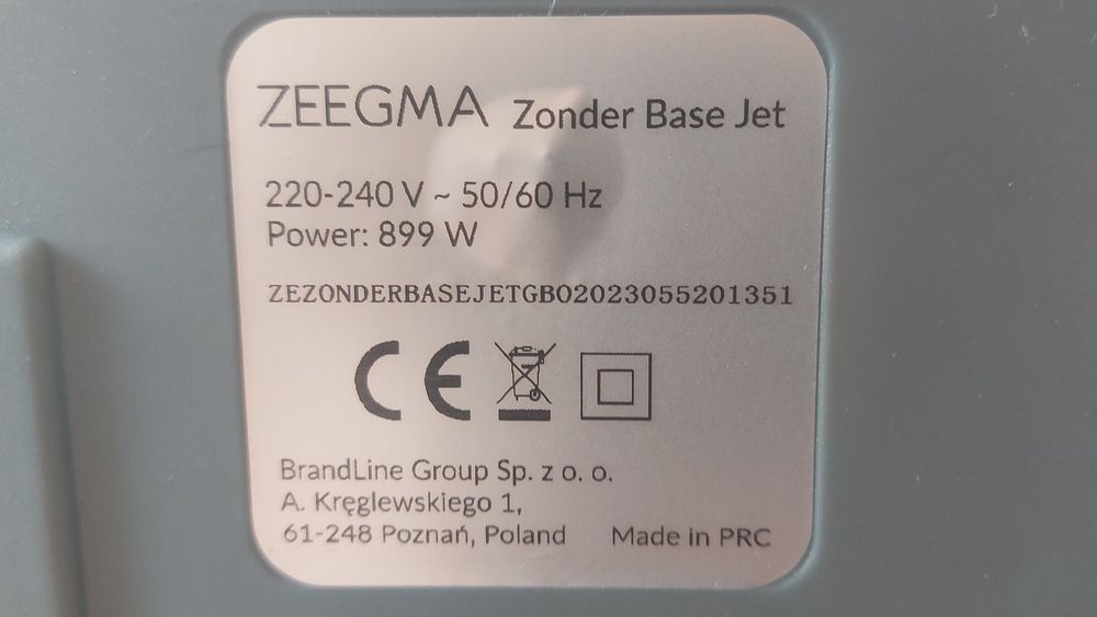 Odkurzacz Zeegma 900W