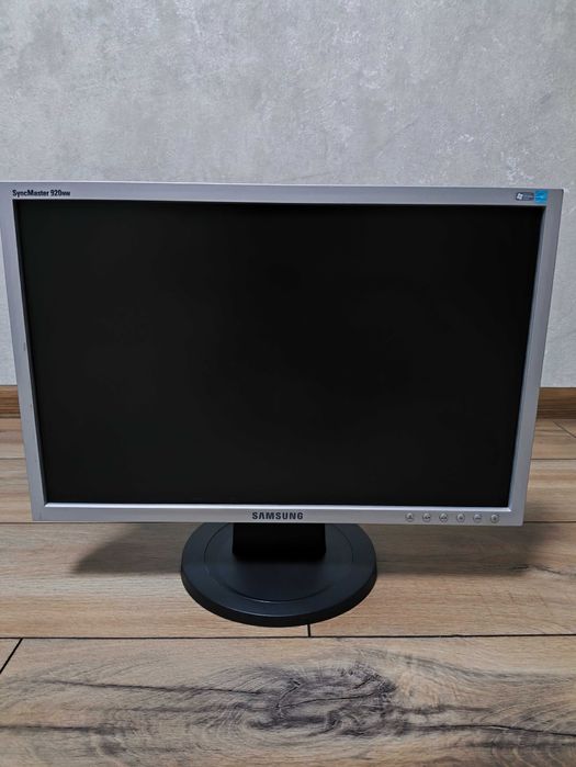 Монітор Samsung 19 дюймів 920 NW