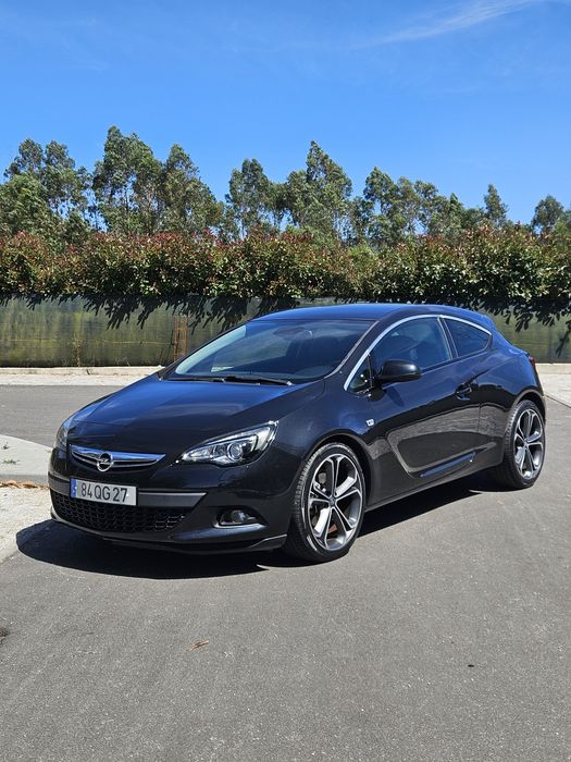 Opel Astra GTC 1.7cc 130cv 180mil km