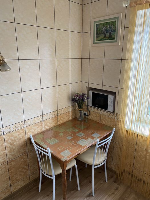 Затишна, тепла квартира , Є ІНТЕРНЕТ БЕЗ СВІТЛА,подобова оренда