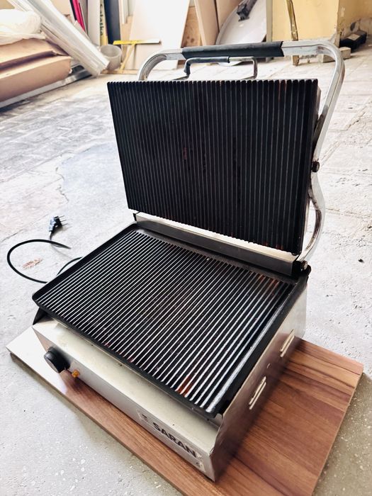 Grill kontaktowy Ryflowany Saran Do Kebaba  1650W 220 V sprawny