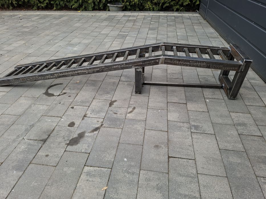 Najazdy samochodowe profil 6x6