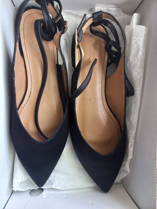 Eleganckie buty typu slingback Kazar