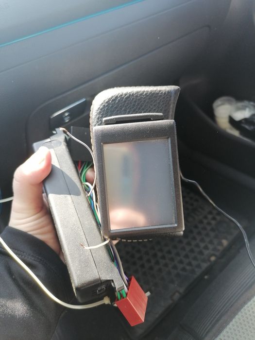 Zestaw głośnomówiący VW Golf 5 touch Phone kit