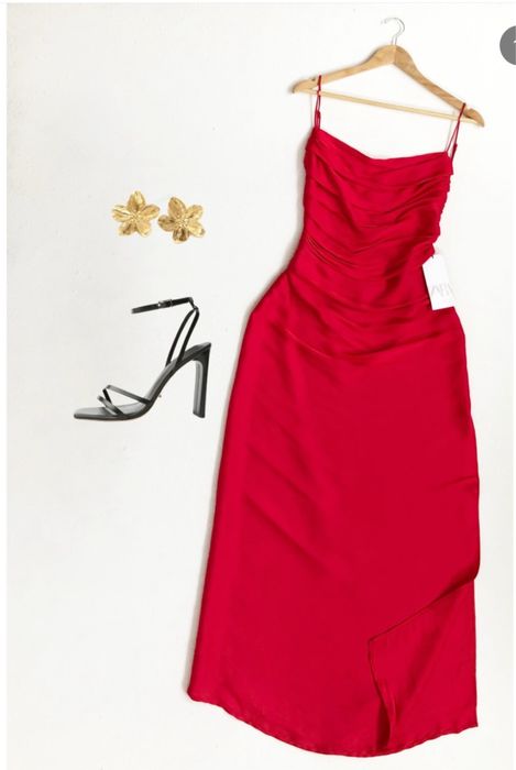 Сукня Zara розмір M .Нова