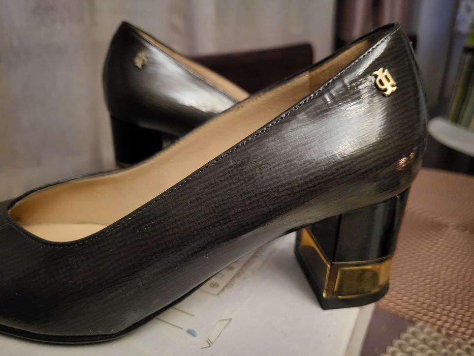 Sprzedam czółenka Donna Laura Venezia