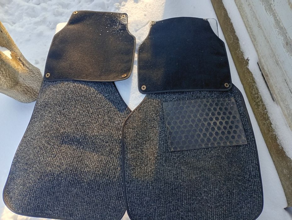 Продам автомобільні коврики