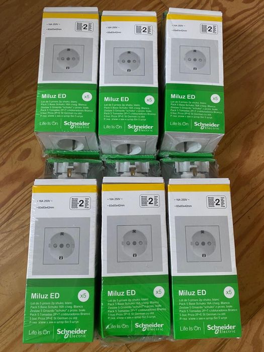 6 Caixas Pack 5 Tomandas 2P +T c/obturadores Branco 16A Schneider