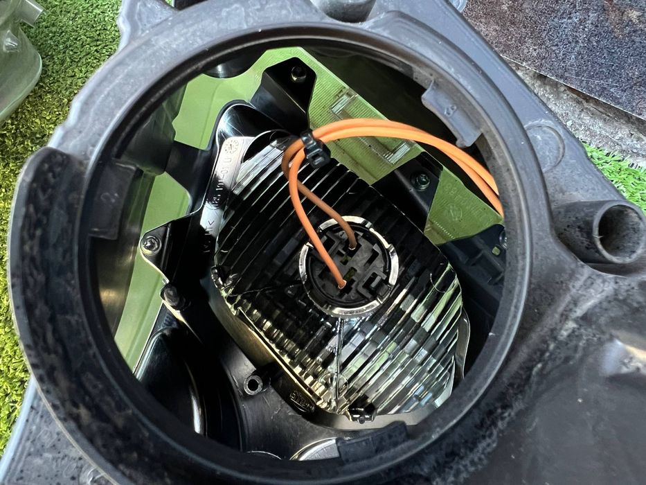 Фара ліва Мерседес Спрінтер W 906. Фари Mercedes Sprinter Рестайлінг.