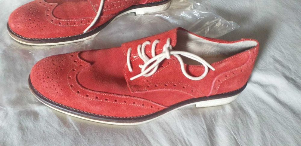 Sapatos homem 43