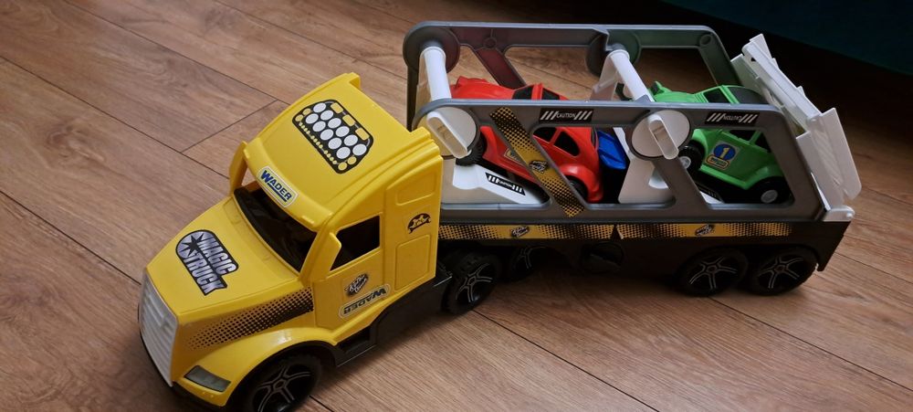 Laweta WADER Magic Truck Action