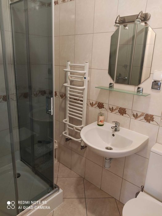 Zaciszne miejsce pokoje kwatery do wynajecia