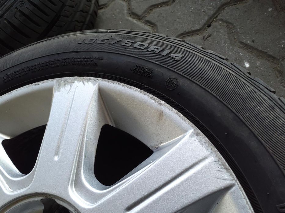 Jantes Fiat R14 Com Pneus 185/60 Furação 4X98