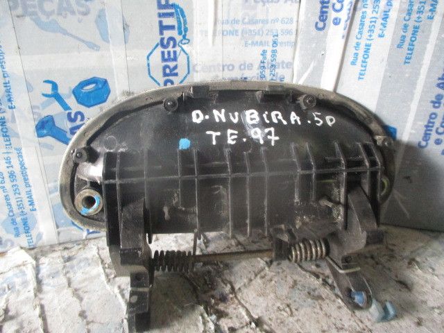 Puxador porta trás esquerdo DAEWOO Nubira (J100)