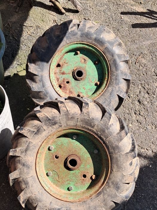 Rodas para moto enchada