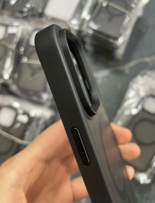 Чехол для iPhone 15 Plus Black Matte with MagSafe MagSafe беспроводне