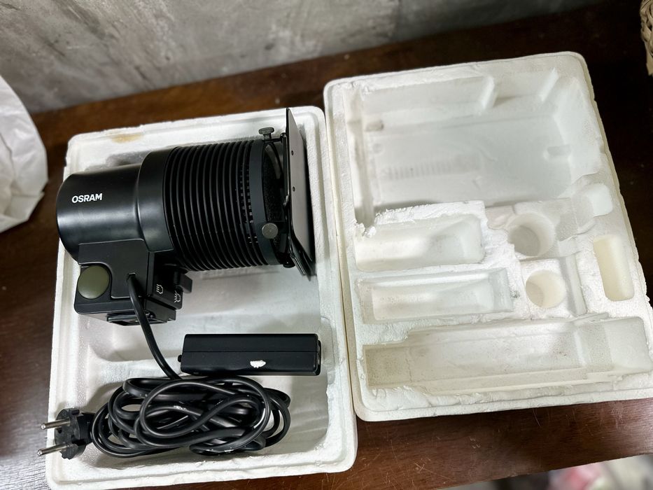 Vendo projetor Osram SLP 1000 Studio