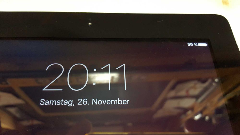 Apple  I Pad Model A1430 - zablokowany