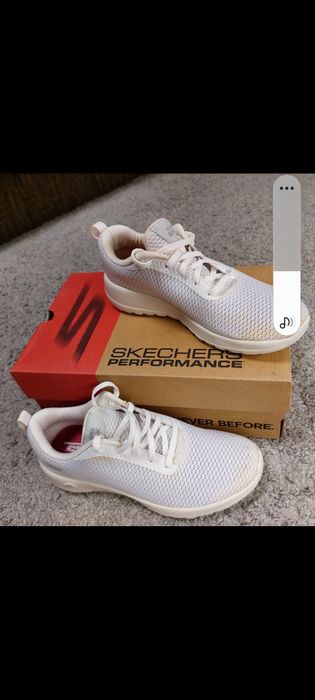 Жіночі кросовки skechers