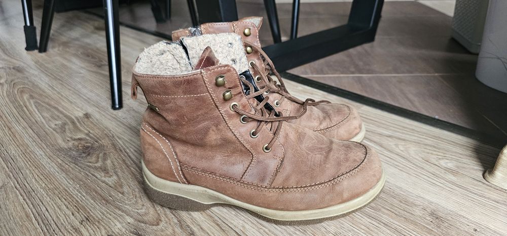 Skórzane męskie buty fińskiej firmy Pomar rozmiar 41 wkładka  26,5cm