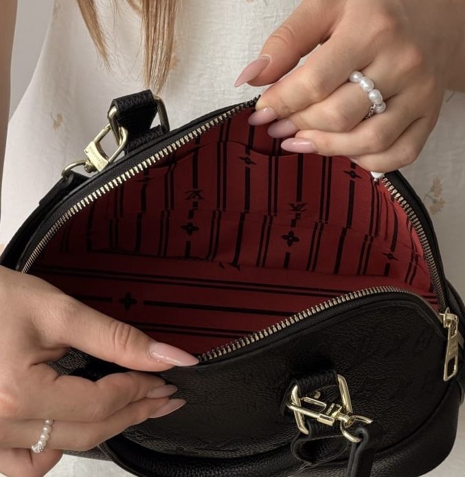 Сумка Louis Vuitton Alma BB Monogram