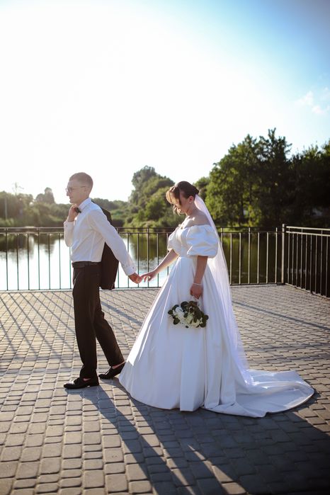 Весільна сукня бренду Sirak