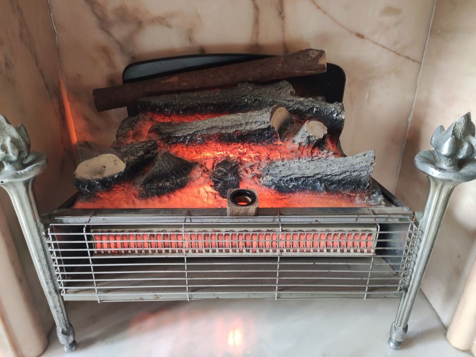 Lareira aquecedora, resistência