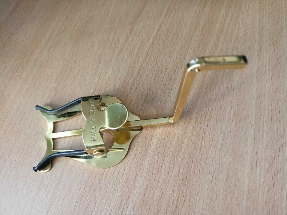 Саксофон тенор Mendini стан дуже гарний