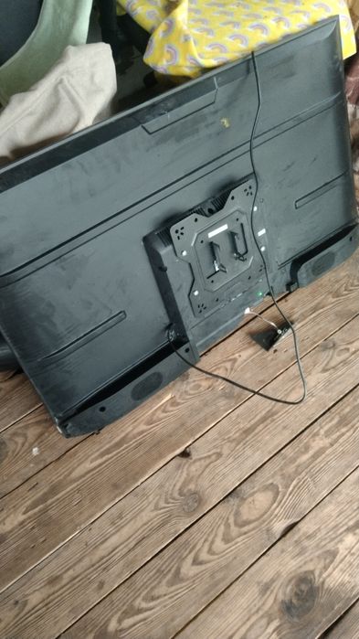 Телевизор плоский