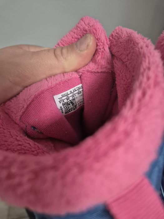 Adidas Winterplay Frozen I śniegowce dziecięce 26,5
