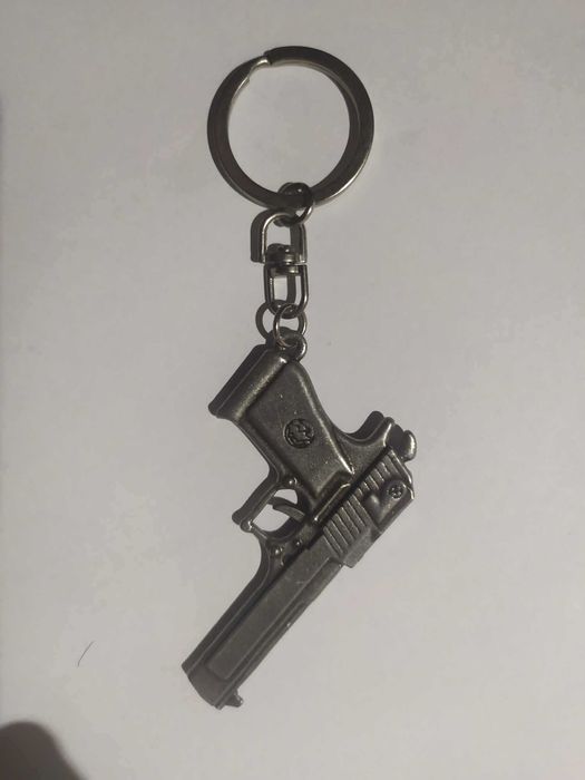 Brelok do kluczy pistolet