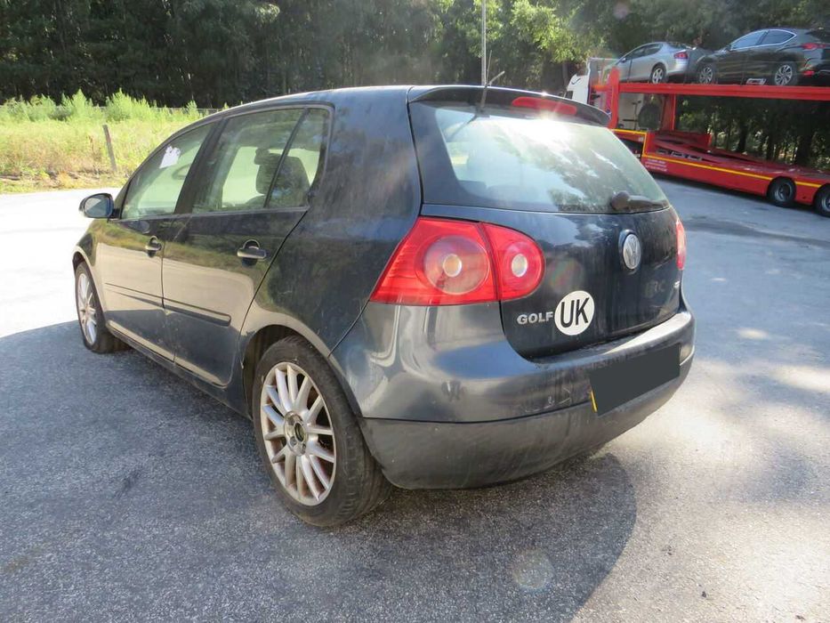 Volkswagen Golf V 2.0TDI de 2007 - Peças Usadas