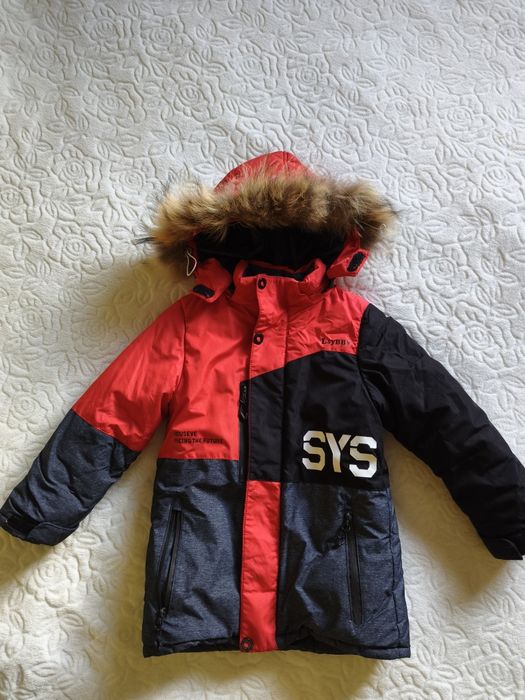 Зимова куртка на хлопчика(116) 5-6 років
