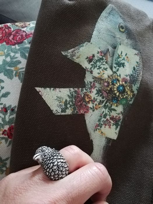 anel da bimba y lola com novo