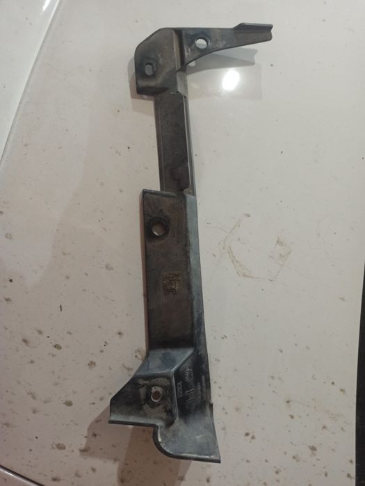 Грязевик передний левый Toyota Highlander 20- 53852-0E080