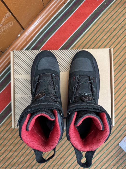 Продам мотоботы shima