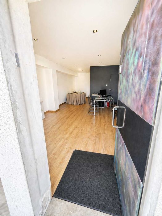 Arrenda-se loja | comércio/serviços