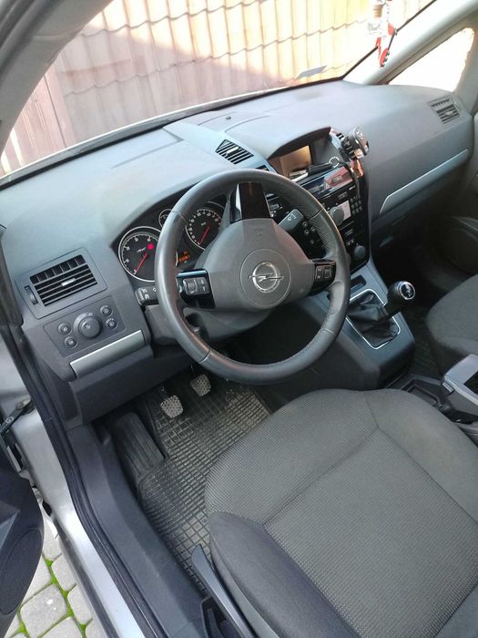 Opel Zafira 2013 B cdti 1.7